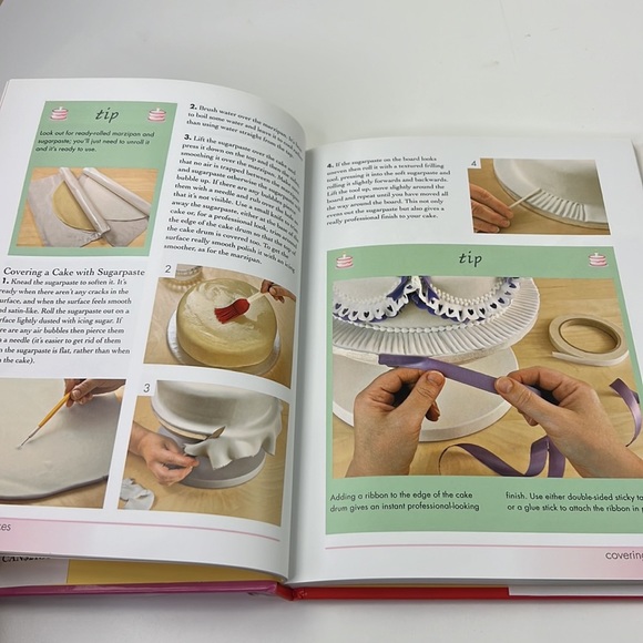 Cookbook - Cake Decorating Tricks  - Sue McMahon - Picture 5 of 7